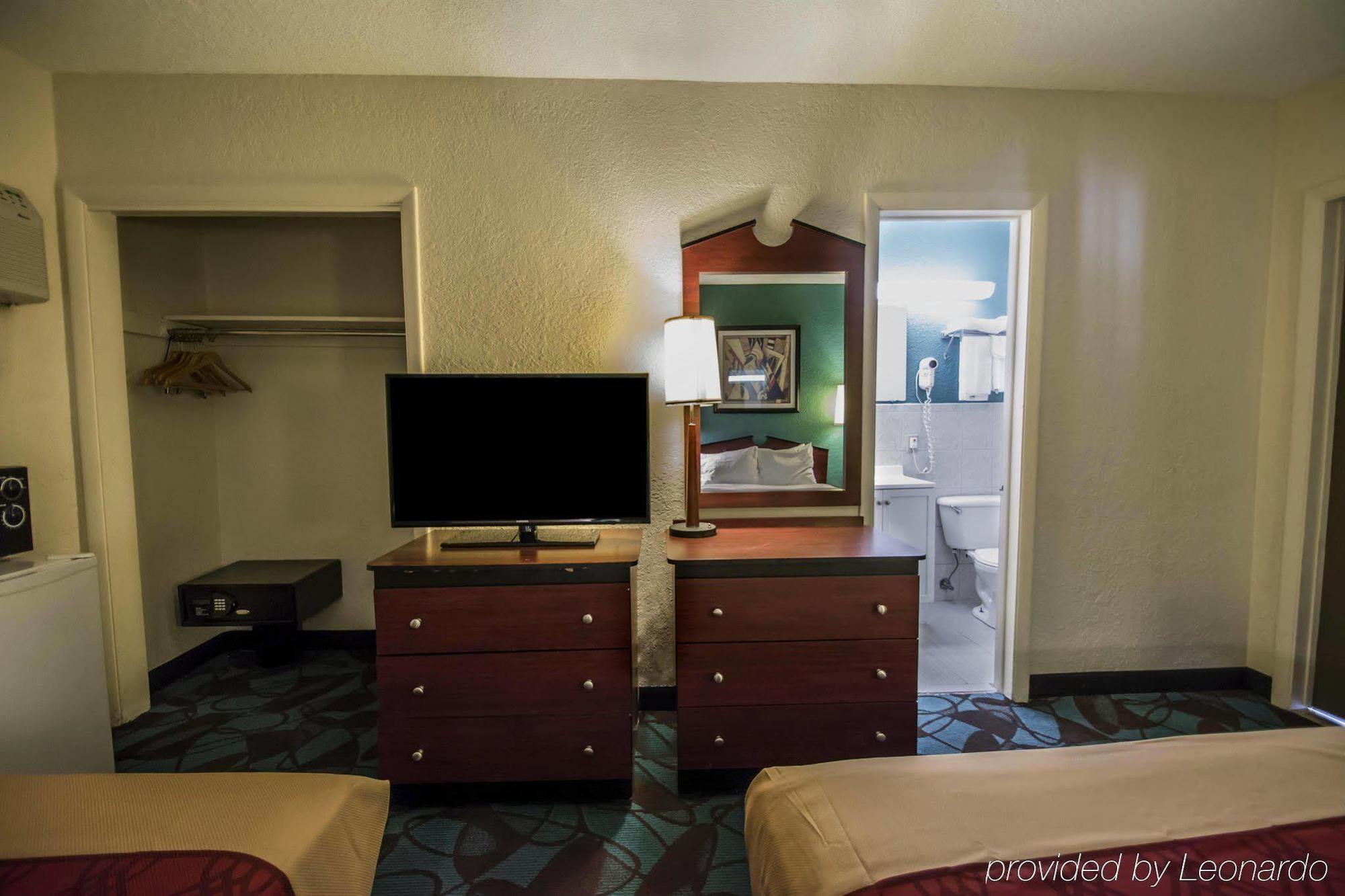 Econo Lodge Hollywood-Ft Lauderdale International Airport Esterno foto